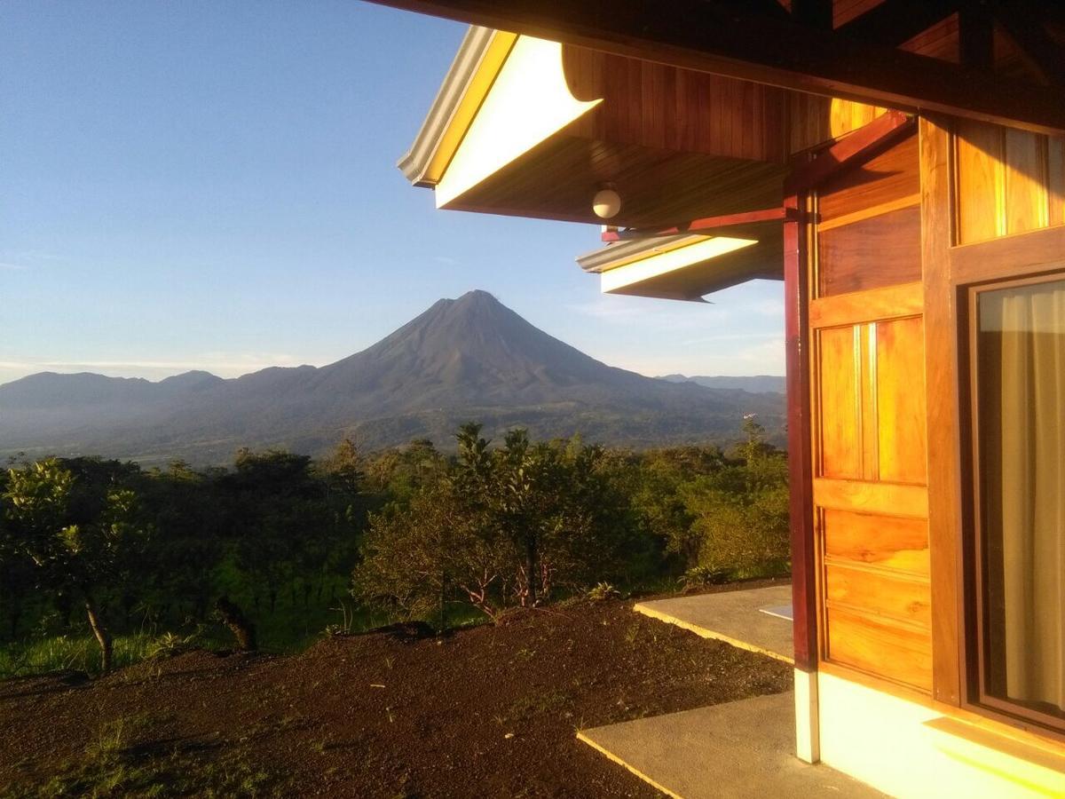Las Pavitas Cottages La Fortuna Bagian luar foto